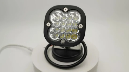 Motorradzubehör Zweifarbige LED-Nebel-/Fahrlichter Auto-LED-Projektor Andere Autolichtzubehör